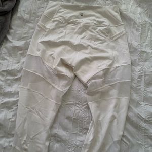 Never worn Lulu lemon leggings